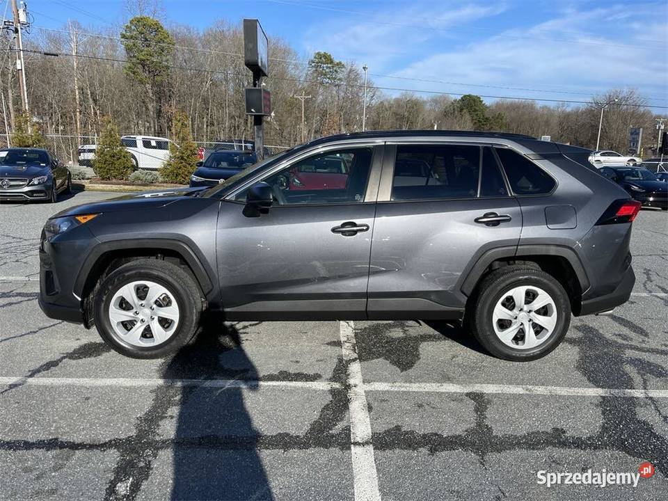 2019 Toyota RAV4 LE FWD automatyczna Lubniewice sprzedam