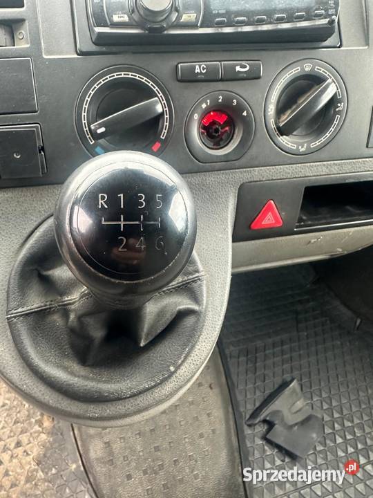 Furgon Blaszak VW Transporter T5 25 TDI 131 Tymowa