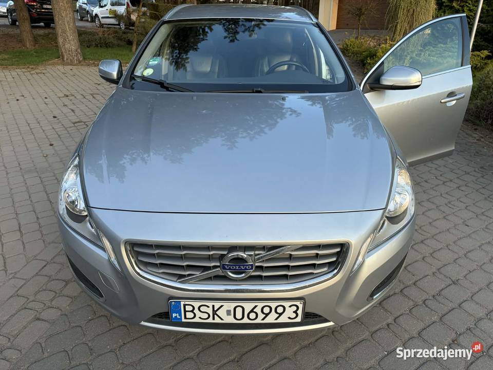 Volvo V60 16 DRIVe Turbo 2012r stan gniazdo AUX Białystok
