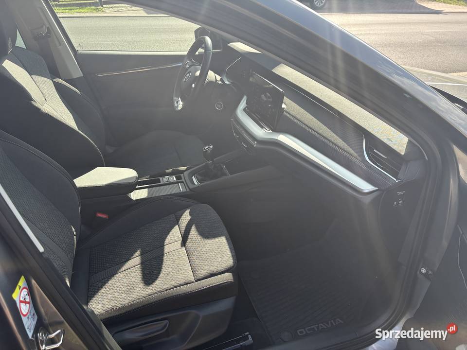 Skoda Octavia 15 TSI 2022 Liftback Salon 57 000 nieuszkodzony