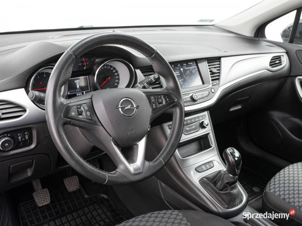 Opel Astra GD8A19712 T Edition 2 stref klima ASR (kontrola trakcji)