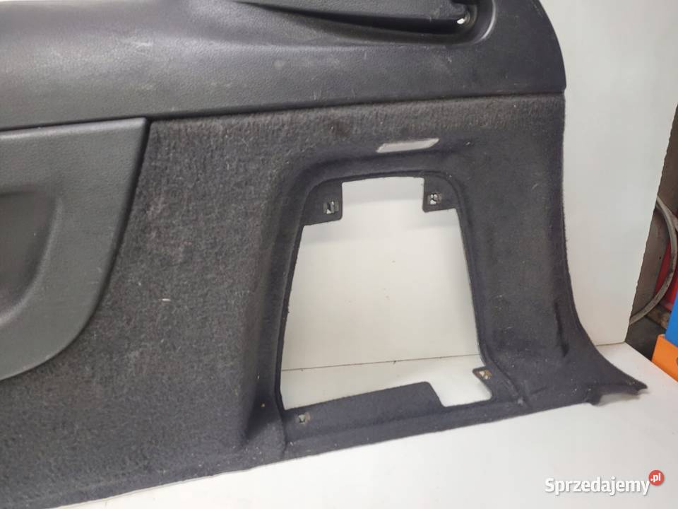 BOCZEK BAGAŻNIKA PRAWY AUDI Q7 4L 4L0863880AA Tapicerki samochodowe śląskie Przystajń sprzedam