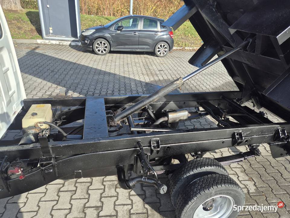 KiperWywrotka Hyundai H1 152 przebiegu 25 d 80 biały Hyundai Bujaków sprzedam