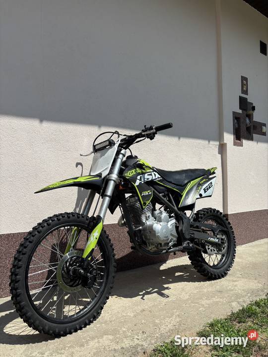 Asix defender 150 Ruda