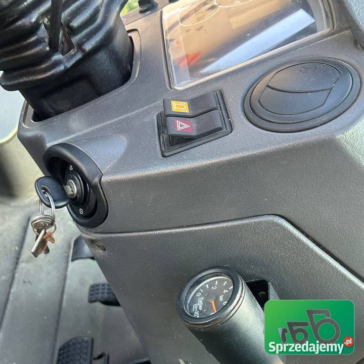 Ciągnik rolniczy Claas Axos 320 Wilkowo sprzedam