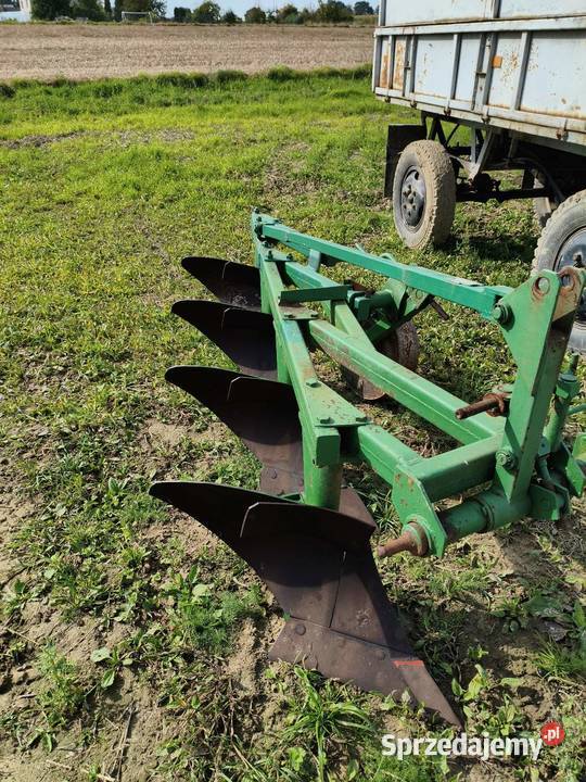 Sprzedam pług zagoniwy unia Grudziądz 4 skibowy Lubomia