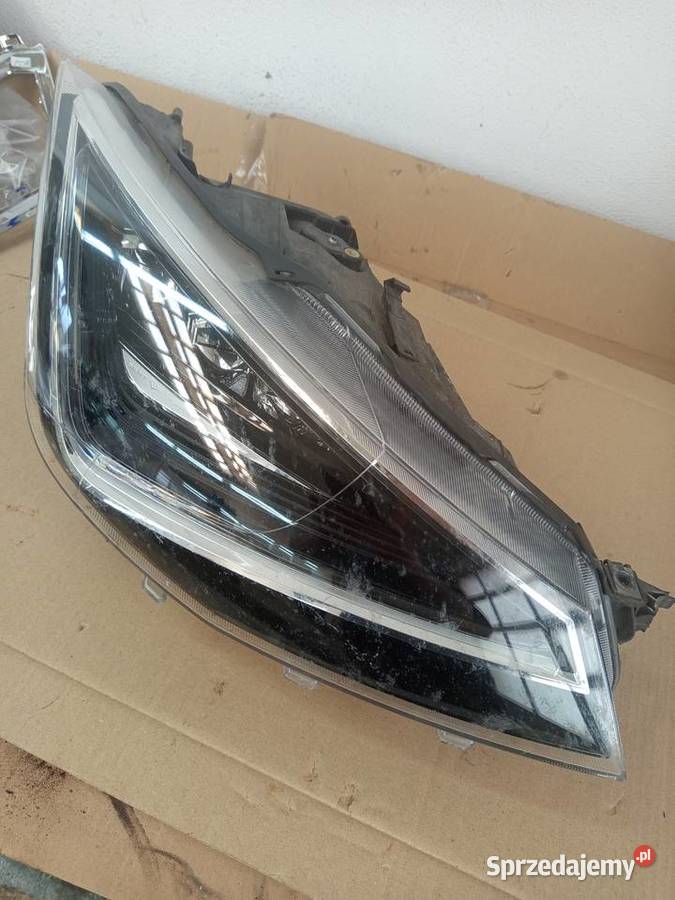 Reflektor prawy seat arona Ibiza 21 r orginalny Rzeszów