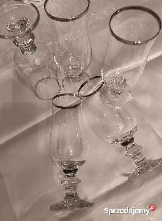 Wysokie ekskluzywne kieliszki tulipanowe ze łódzkie Pabianice