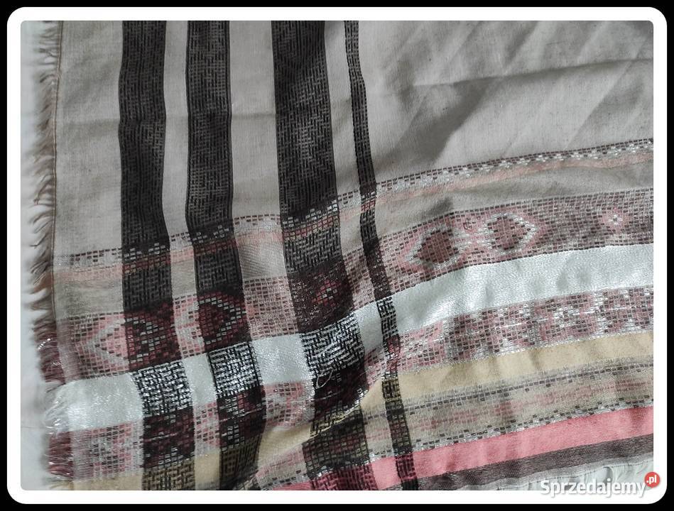 Piękny elegancki szal duża chusta 142x144 Płock