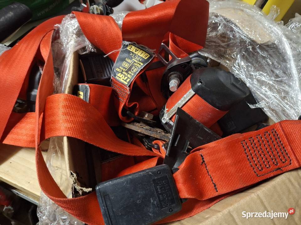 Polonez Fiat 126 p pasy czerwone