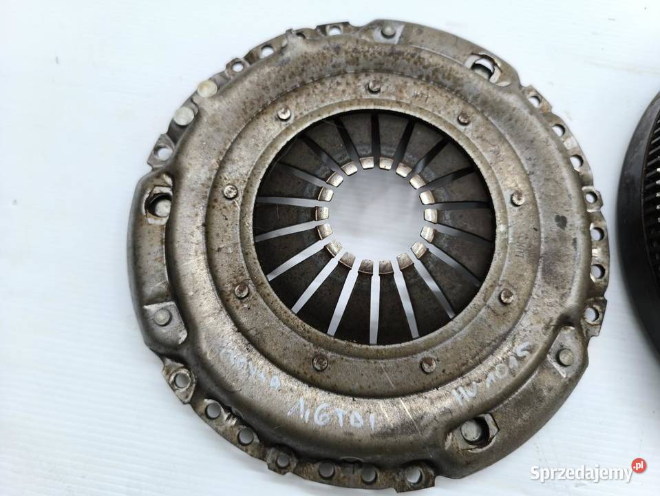 SPRZĘGŁO KOMPLETNE SKODA OCTAVIA II 16 TDI CAY Sprzęgła i elementy