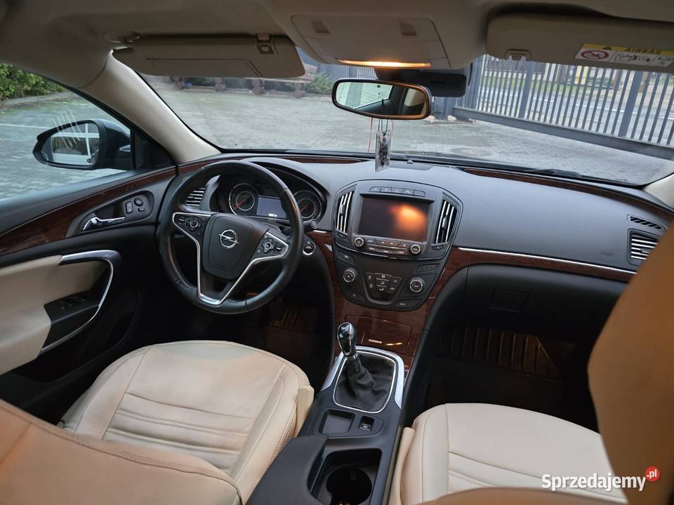 Opel Insignia 2015r benzyna 20 Turbo 250 koni sprowadzony Insignia mazowieckie sprzedam