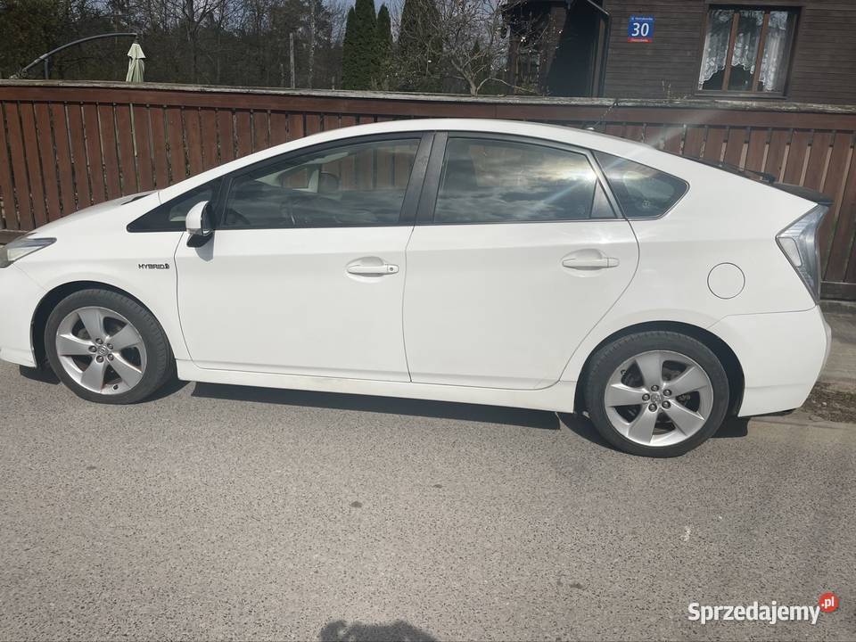 Toyota Prius 18 hybryda bezwypadkowy
