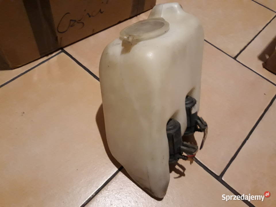 Skoda Favorit zbiornik spryskiwaczy Leszno sprzedam