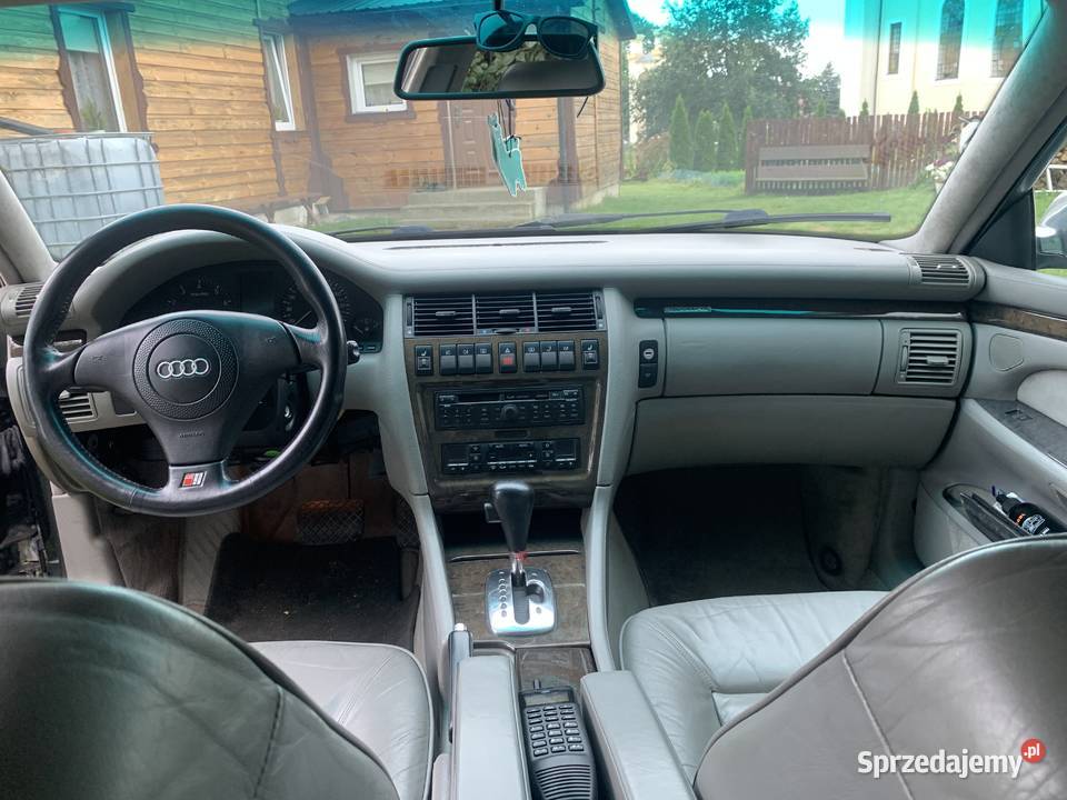 AUDI A8D2 375619km Brzóza