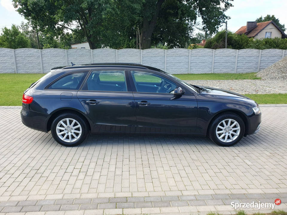 Audi A4 20tdi CR 143 Lift Duża Navi Alu Felgi tempomat A4 Strobice
