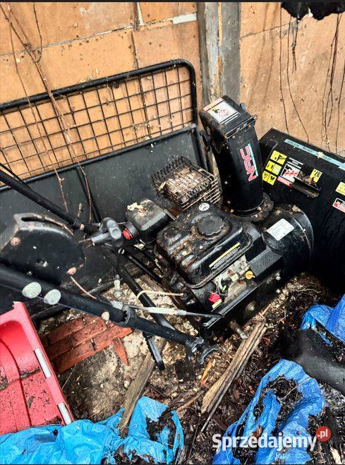 Syndyk sprzeda odśnieżarkę spalinową pomorskie Myszewko