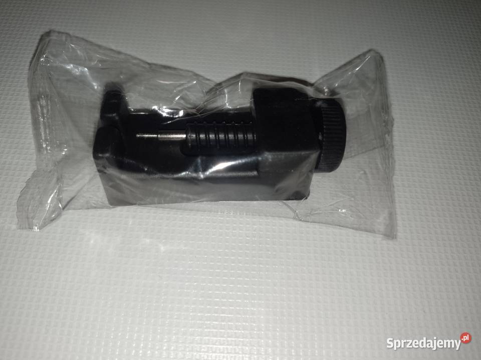 Urządzenie do skracania pasków stalowych zegarka Rzetnia