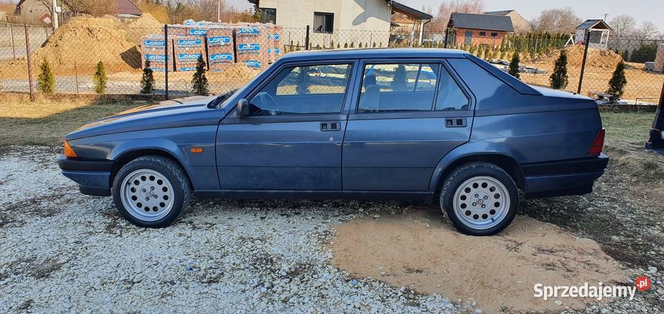 Alfa Romeo 75 świętokrzyskie Ostrowiec Świętokrzyski