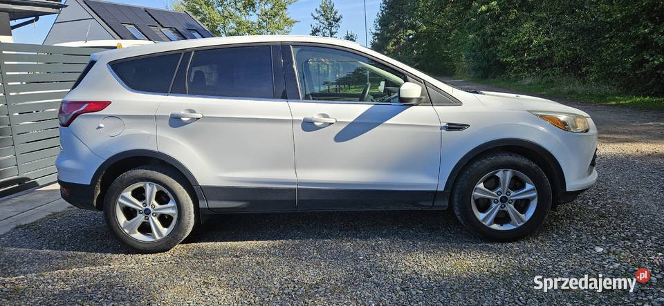 Ford Escape 16 ecoboost 4x4 AWD bezwypadkowy isofix Majdan Mętowski