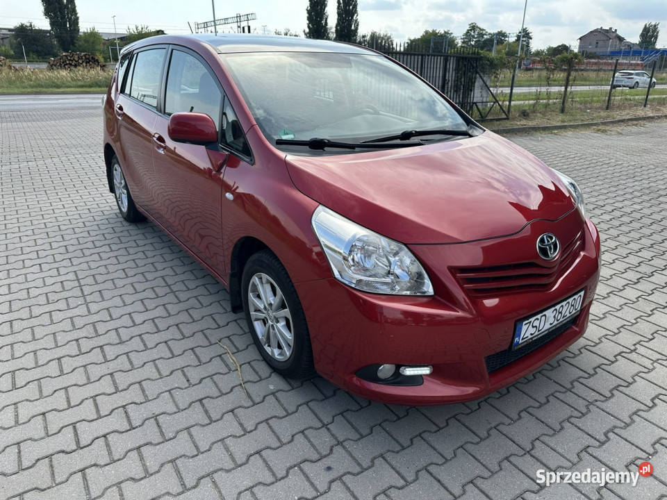 Toyota Verso 18B Stan IDEALNY Klimatronic lakier metallic świętokrzyskie
