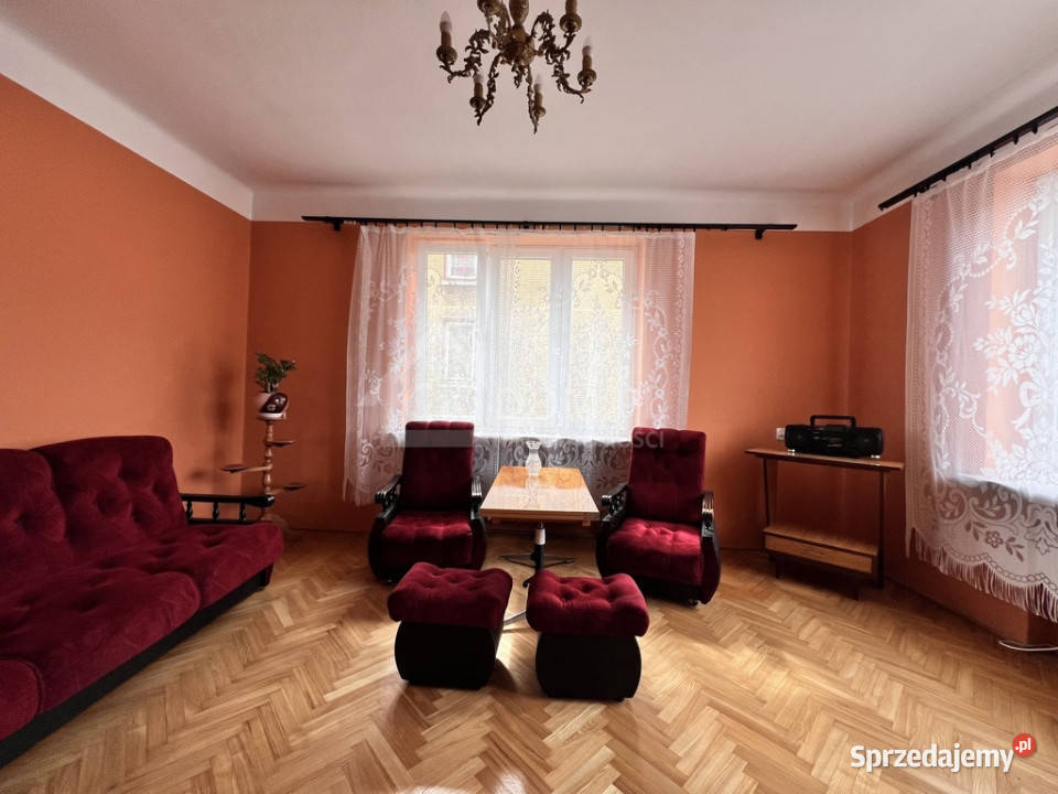 DOM Z OGRODEM W SERCU MIASTAOAZA SPOKOJU asfalt Radom sprzedam