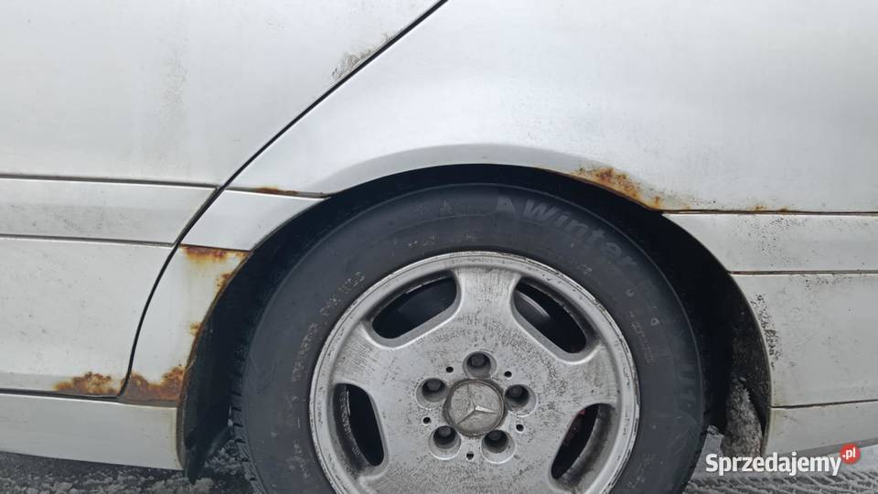 Mercedes c klasa 18 kompresor lakier metallic Mercedes-Benz Dragany