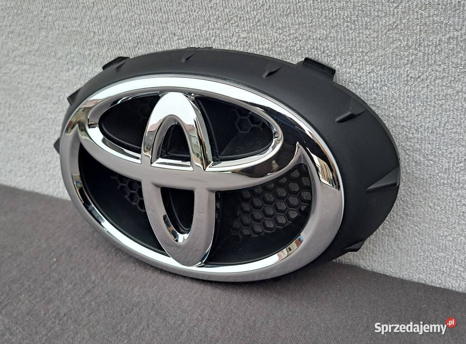 Emblemat logo znaczek przód Toyota Aygo II dolnośląskie Mielęcin