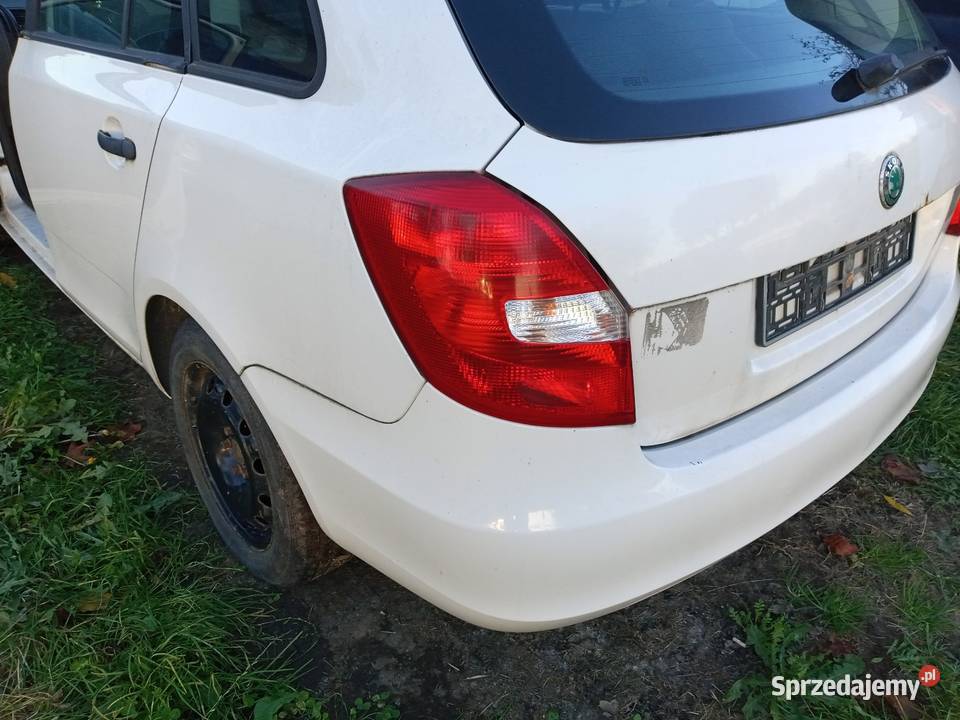 Skoda fabia 2fl błotnik drzwi fotele zderzak Górno-Parcele