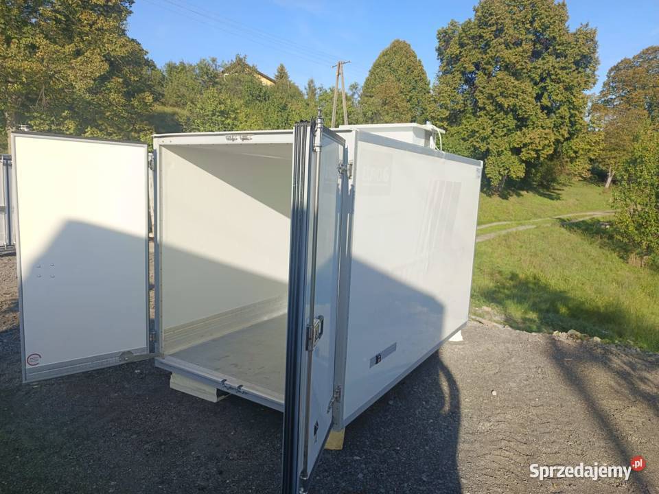 Komora chłodnicza zewnętrzna izotermiczna Laskowa