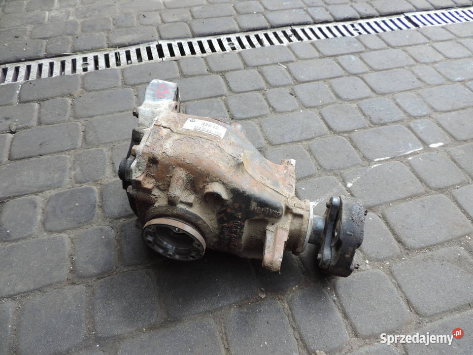 BMW E90 E91 E92 TYLNY MOST DYFER 7566275 293 Rok produkcji 2008 Nowy Sącz sprzedam