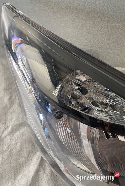 RENAULT TRAFIC III LAMPA PRZEDNIA PRAWA ORYGINAŁ Jasienica sprzedam