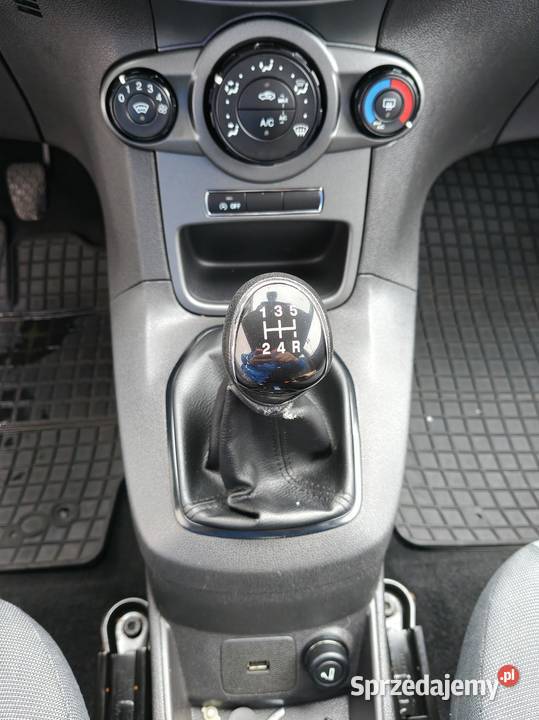 15DKLIMACZUJNIK ZMIERZCHUGRZEWANA SZYBA PRZÓD2 168000km Radomsko