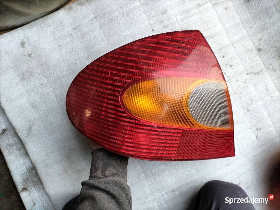 FORD MONDEO MK2 MK 2 LAMPA LEWY LEWA TYŁ TYLNA Kamień-Kolonia sprzedam