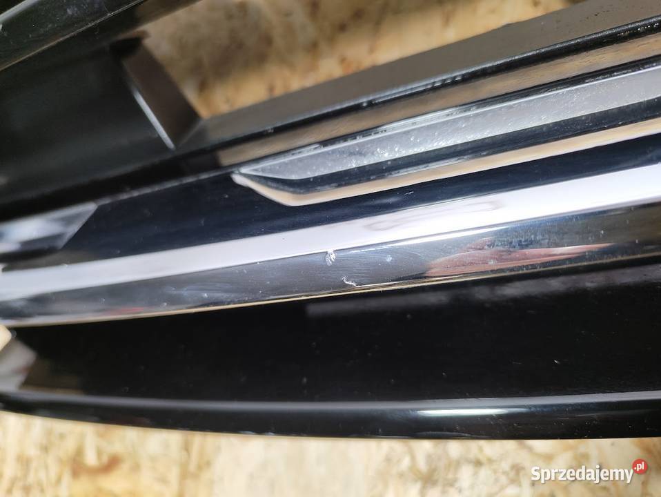 Grill Atrapa Volkswagen Tiguan II 5NA853653 wielkopolskie