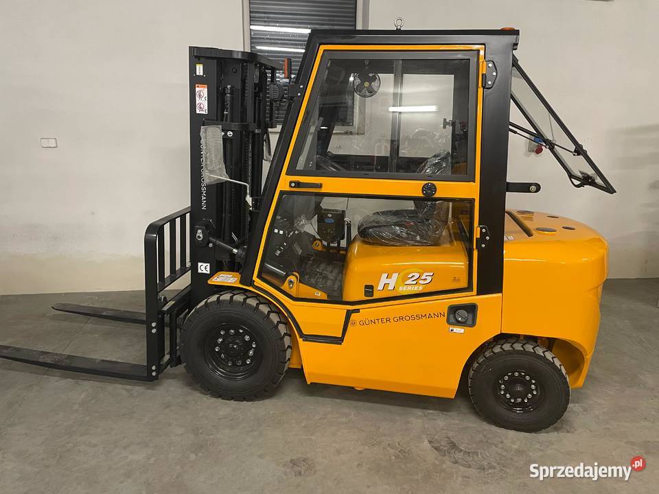 Wózek widłowy nowy 25T triplex kabina diesel Wózki widłowe Poznań