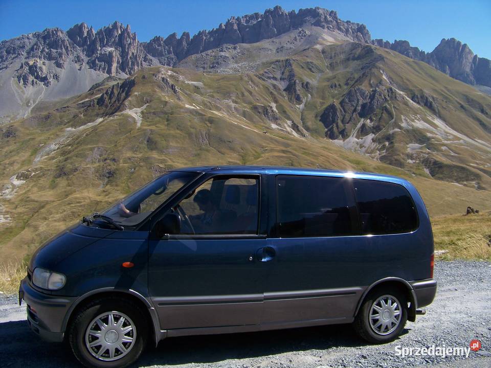 Nissan Serena 20l benz 93r Rok produkcji 1993 Rumia