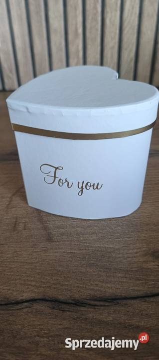 Flower box z różami mydlanymi prezent na każdą Warszawa