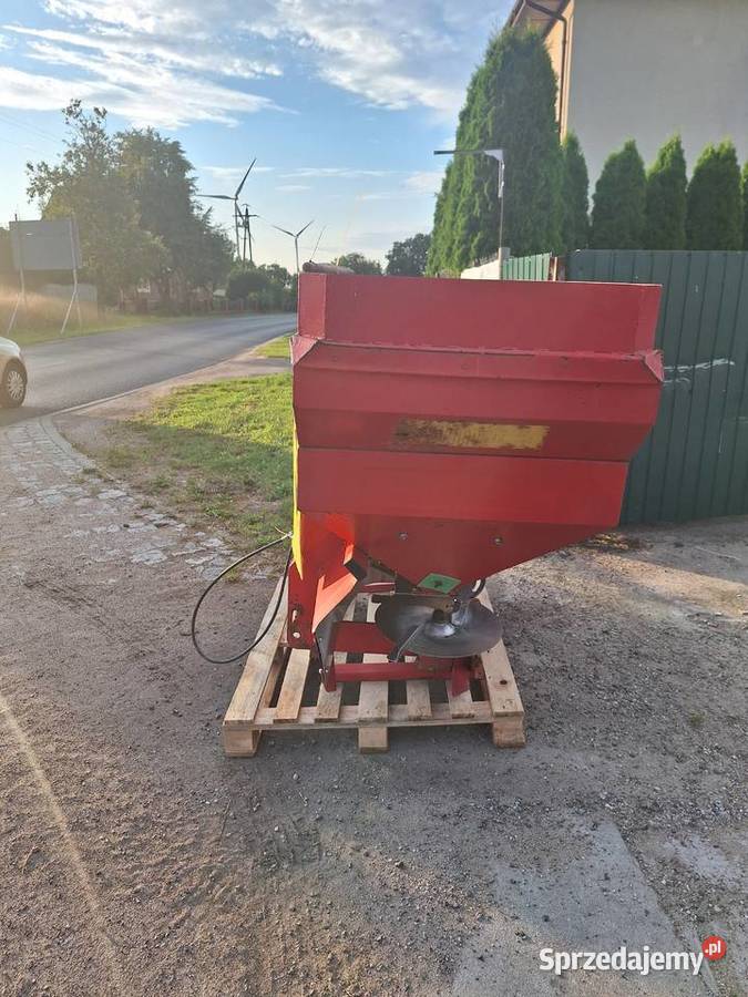 Rozsiewacz nawozów Unia Brzeg 1000l kujawsko-pomorskie Łowin