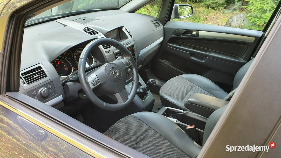 Opel Zafira 20 TURBO 200 NAVI Climatronic kurtyny powietrzne Chmielnik