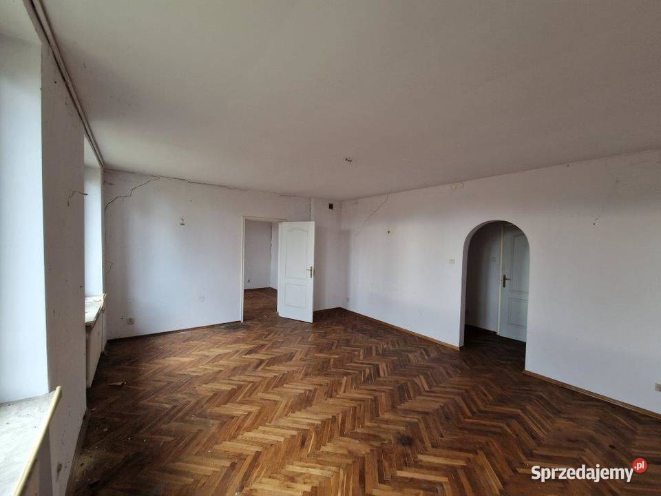 Wyszogród dziłka budowlana z budynkami woda prąd