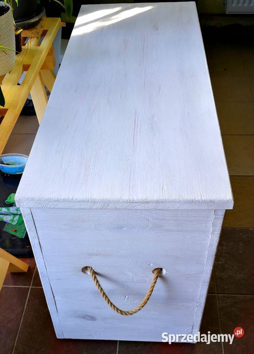 Skrzynia rustykalna siedzisko kufer ławka świętokrzyskie