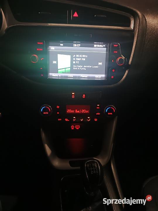 Kia Ceed kombi 2015r benzyna 16 Dobrzewino