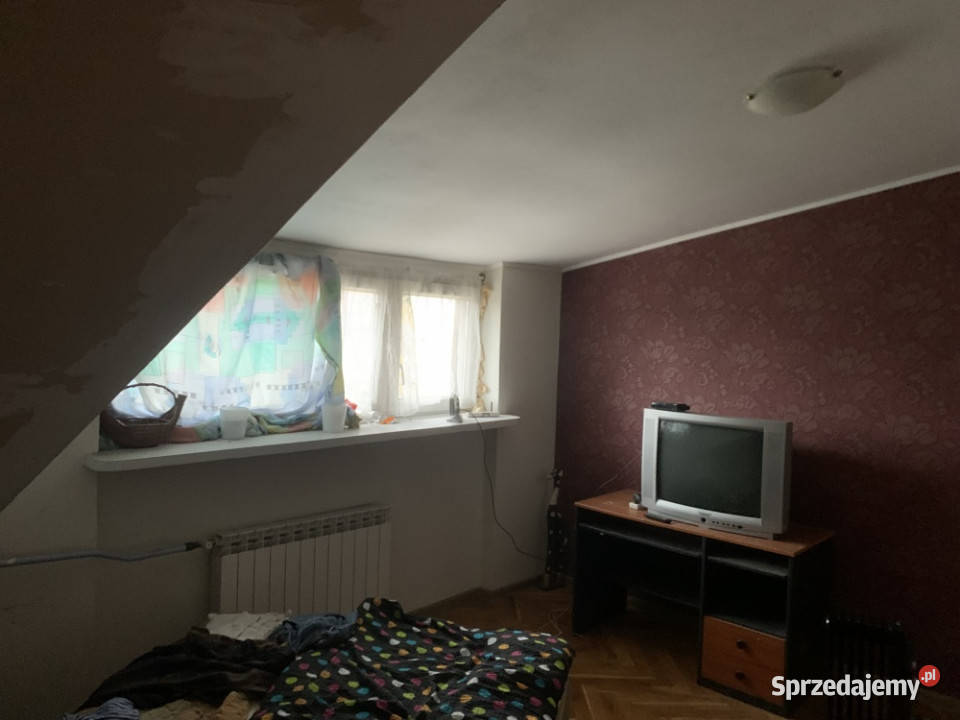 Dom w zabudowie bliźniaczej z dużą działką blacha Gołków