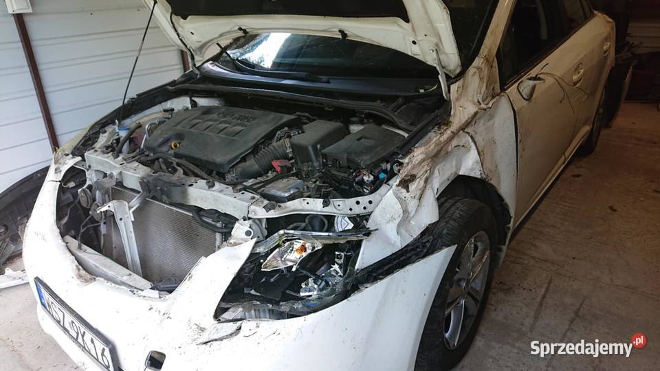 Toyota Avensis 3 silnik T27 wypadku całość na mazowieckie Hucisko