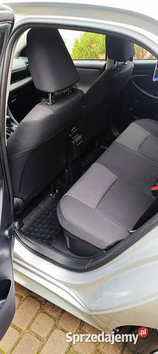 TOYOTA YARIS 15 HSD Polski salon Serwis ASO FV23 116KM Yaris Warszawa