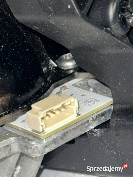 SEAT ATECA KIERUNKOWSKAZ LED LEWEJ LEAMPY HELLA lewe Leszno