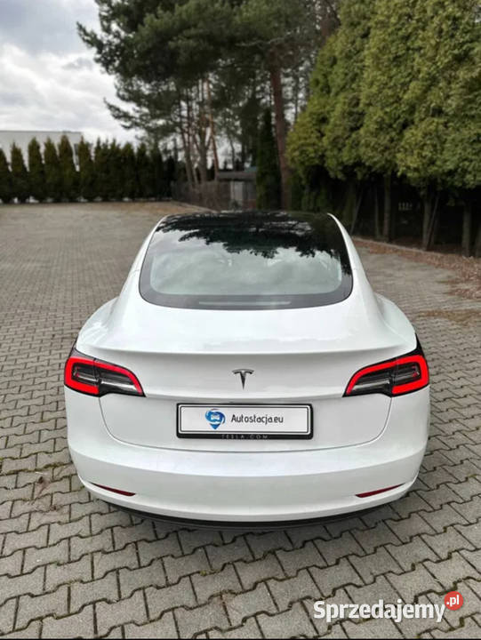 Tesla Model 3 wynajem długoterminowy z wykupem Gliwice