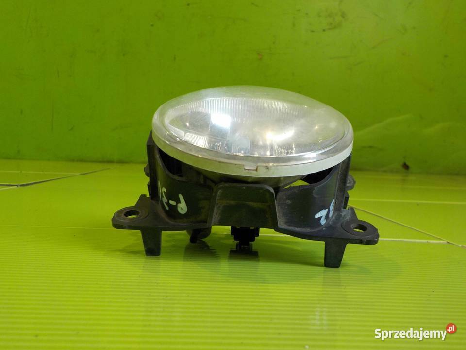 PEUGEOT 3008 I 10r halogen prawy przod osobowe Suków