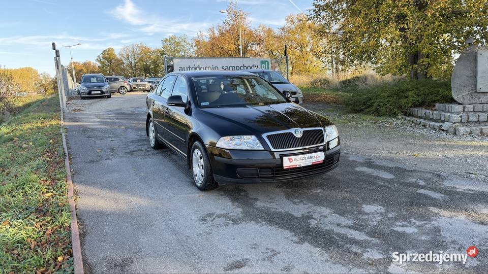 Skoda Octavia 16 benz 102 z 2012r Klimatyzacja immobilizer